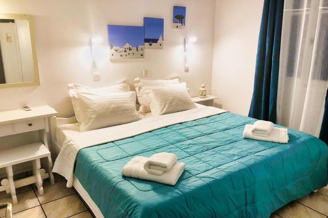 11 Mykonos